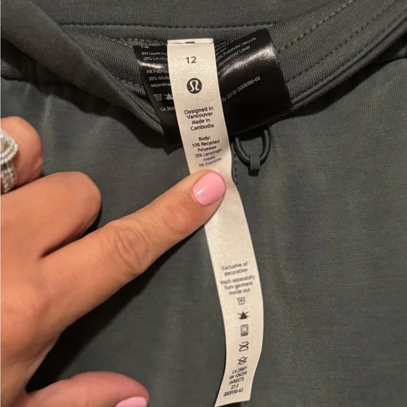 Lululemon Softstreme HR Pant 12 - Picture 8 of 12